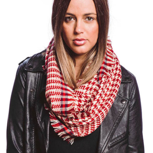 Houndstooth Infinity Scarf - Picture 1 of 1